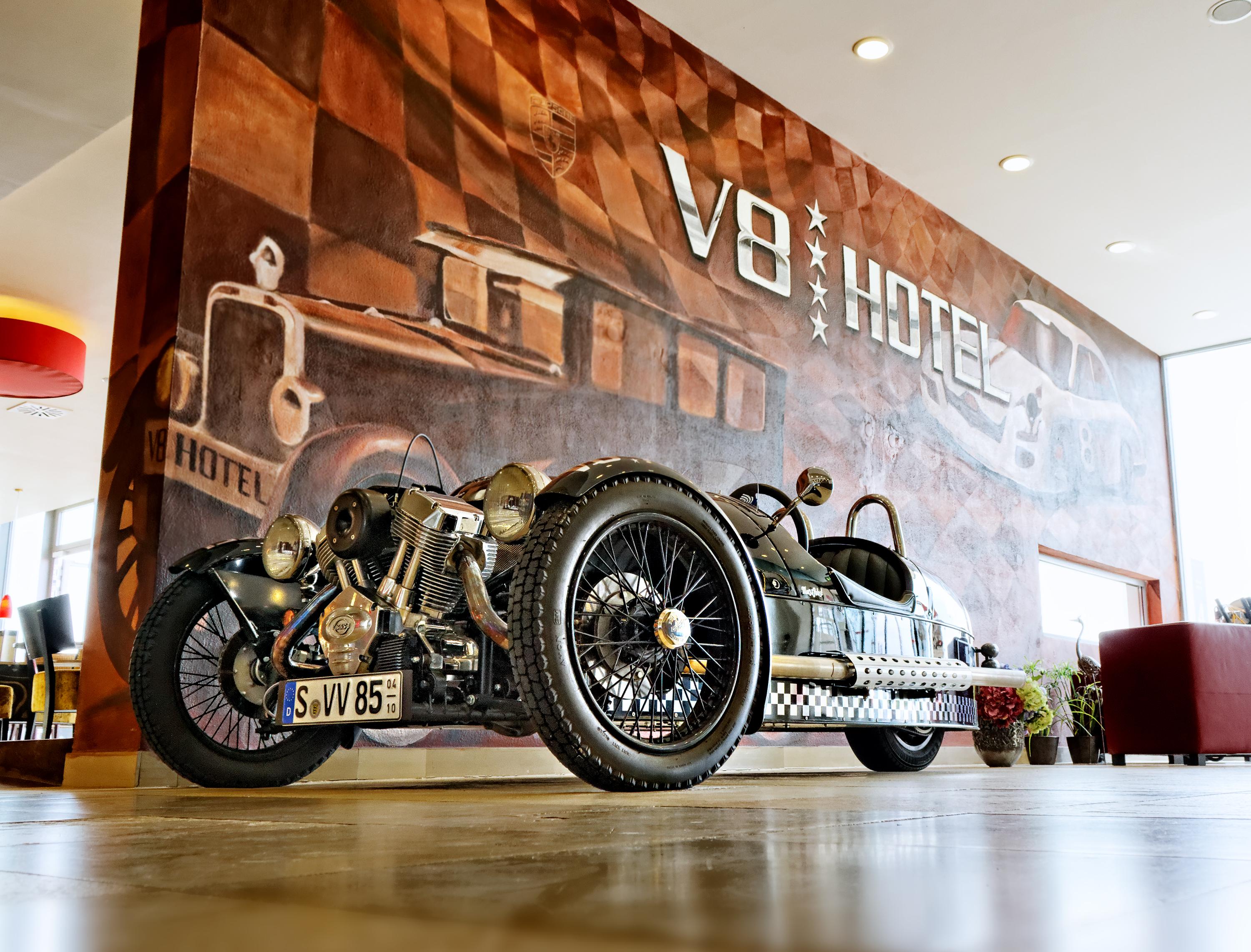 V8 HOTEL CLASSIC MOTORWORLD REGION STUTTGART БЁБЛИНГЕН 4* (Германия) - от  17927 RUB | NOCHI